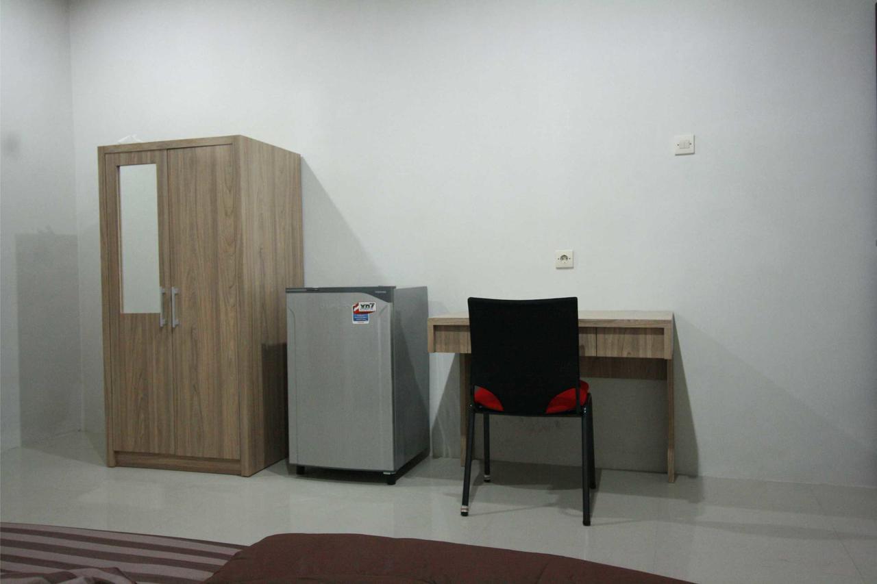 Dparagon Medokan Ayu Hotel Surabaia Exterior foto